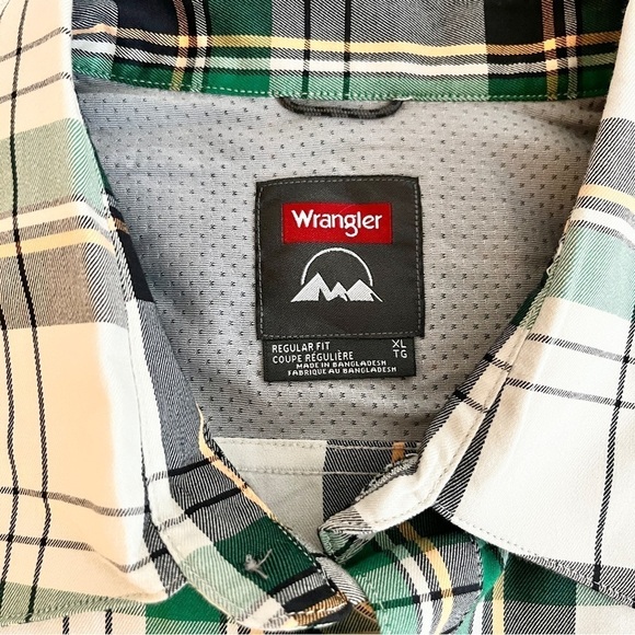 NWT Wrangler Short Sleeve Plaid Outdoor Utility Shirt-Green Black-XL - Picture 12 of 16